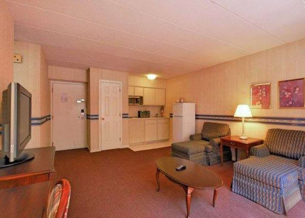 Econo Lodge Inn & Suites 格罗顿 客房 照片